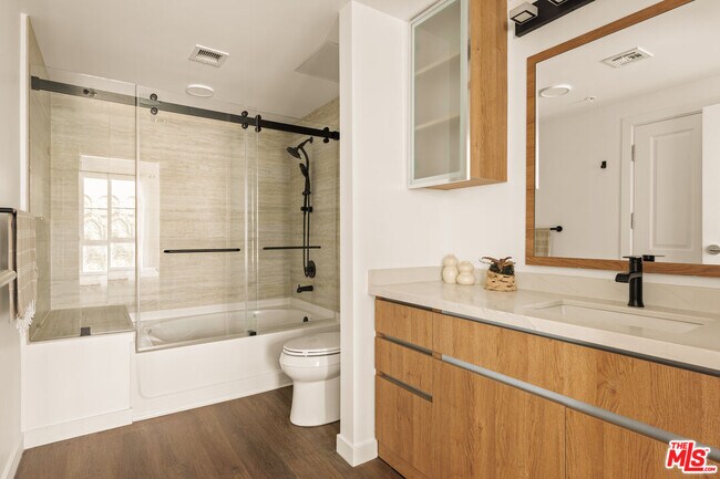 Foto del edificio - 1700 S Pacific Coast Hwy