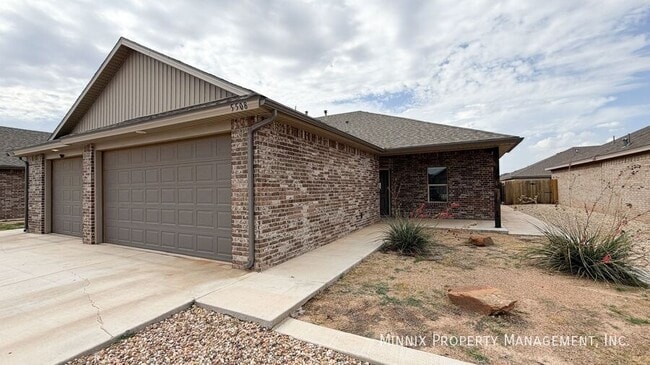 Building Photo - 5508 Kemper St