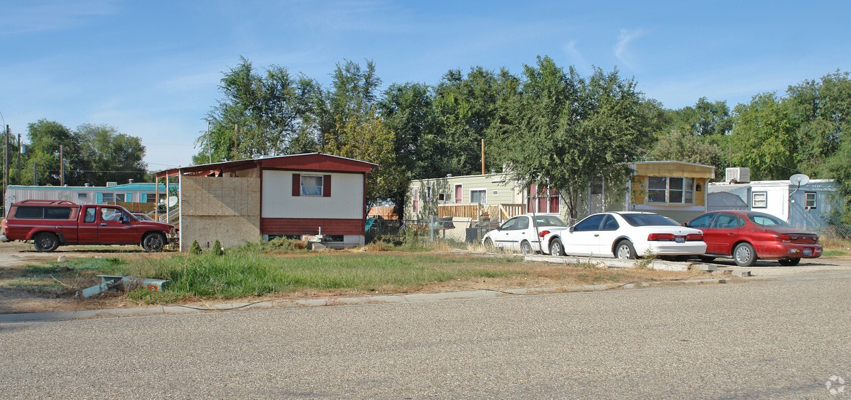 Primary Photo - 167 2nd Ave N
