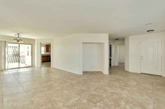 Foto del edificio - 2223 S Ponderosa Dr