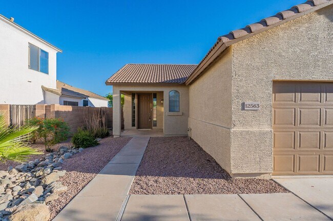 Foto del edificio - Move right in to your dream home!