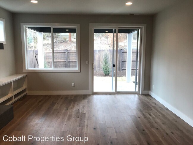 Building Photo - 3 br, 2 bath House - 63123 Vista Meadow Lane