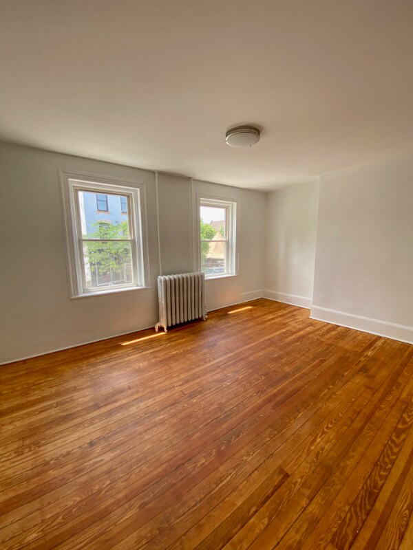 358 Warren St Unit 2nd Floor, Hudson, NY 12534 Apartment for Rent in