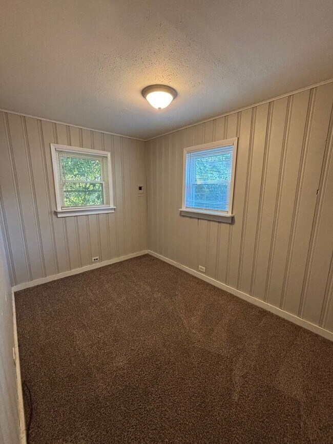 Foto del edificio - 412 E Letchworth Ave