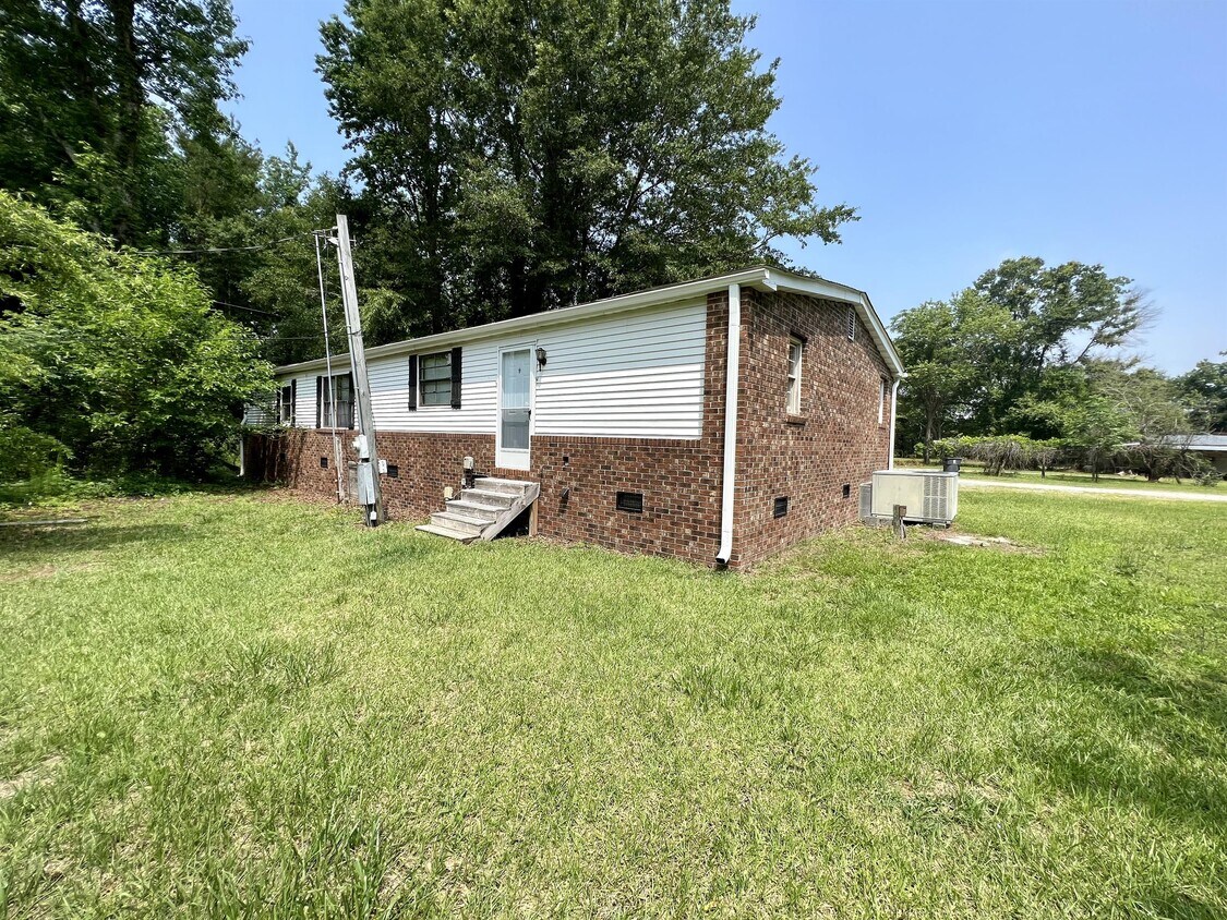 Foto principal - 505 N Lincoln St