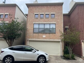 Building Photo - 8672 Meadowcroft Dr