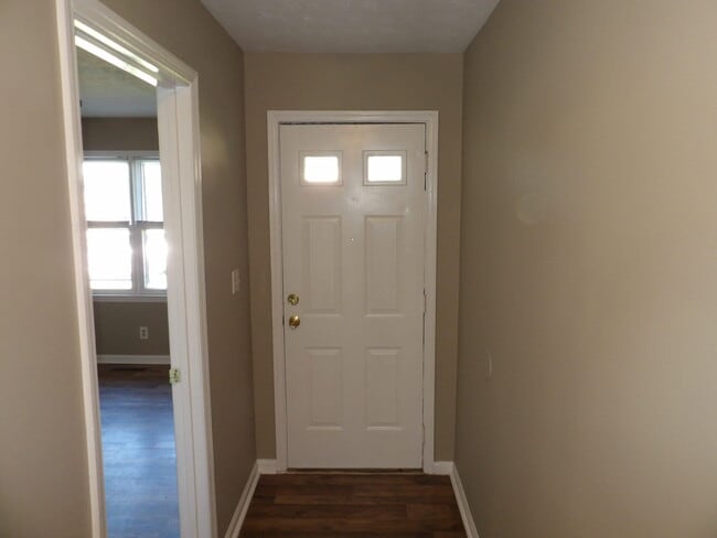 Building Photo - 75 Ashwood Ct