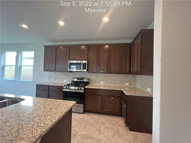 Building Photo - 194 Living Reef Dr