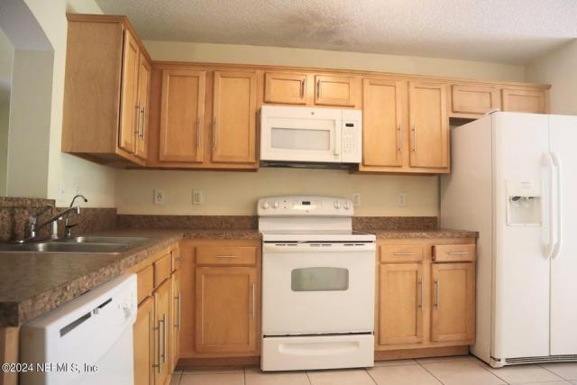 Building Photo - 3 bedroom in Orange Park FL 32073