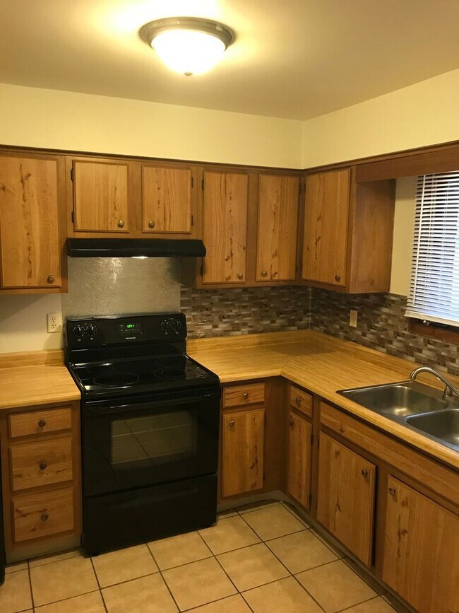 Foto del interior - Immaculate Updated 2 Bedroom 1 bath
