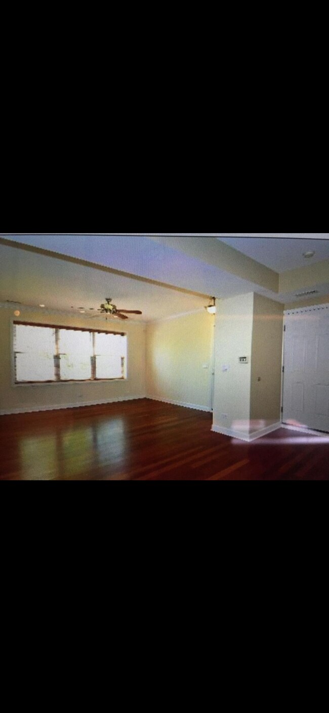 Foto del edificio - 3422 W Cullom Ave