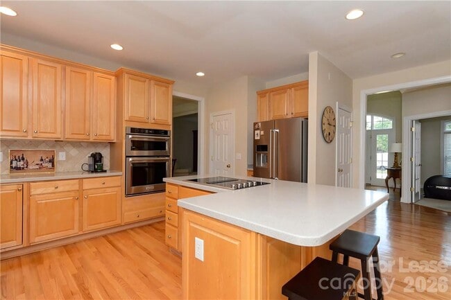 Building Photo - 10306 Gunnison Ln