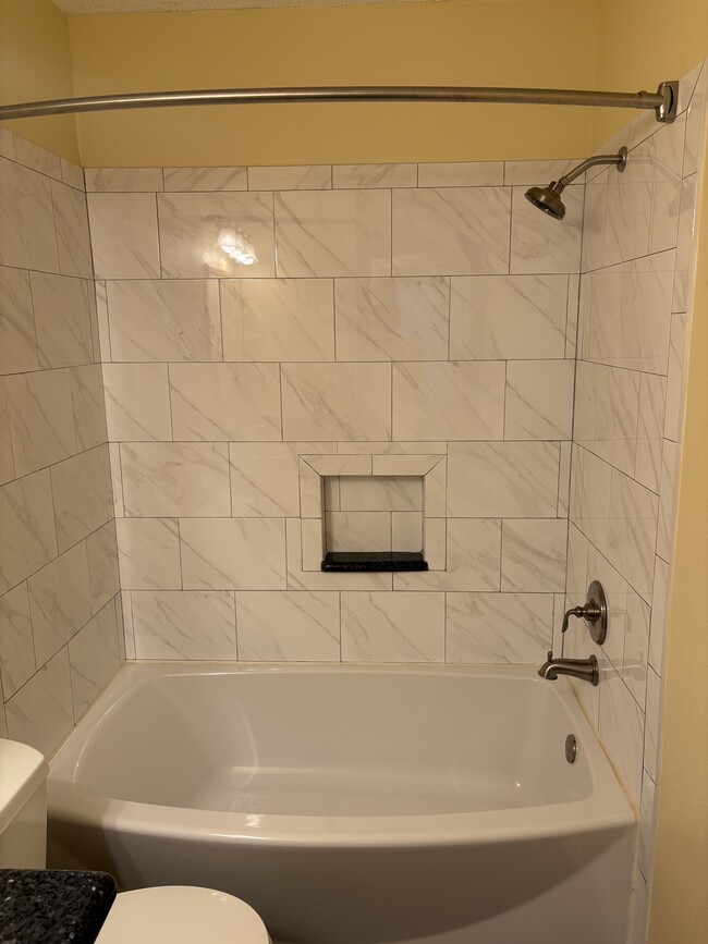 Foto del edificio - 106 Hollywood Dr