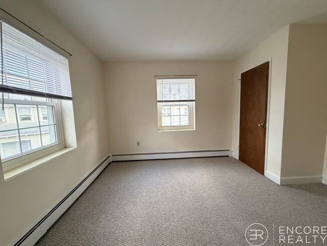 Building Photo - 333 Massachusetts Ave