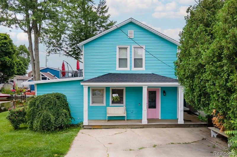 Primary Photo - 1430 Rossdale Dr