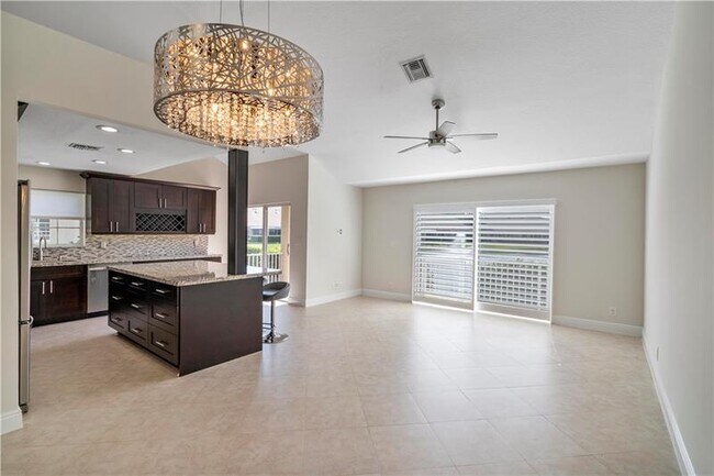 Foto del edificio - 6220 NW 74th Ct