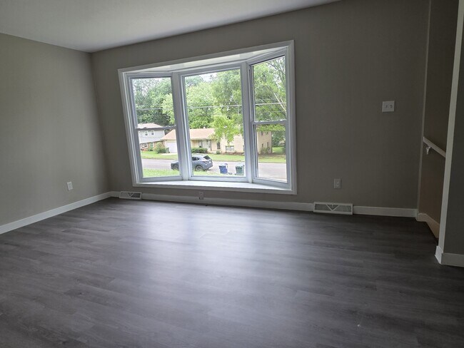 Foto del edificio - 2809 Brett Rd NW