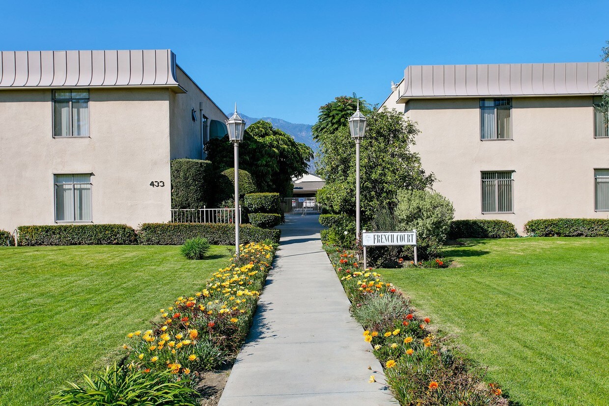 Primary Photo - 427 W Duarte Rd