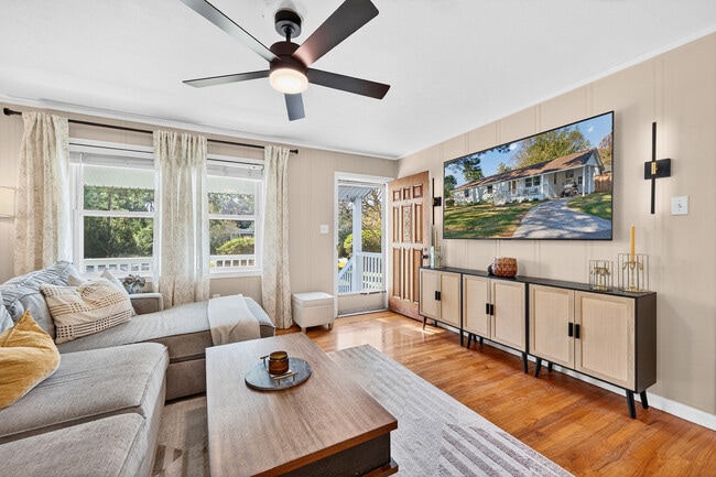 Foto del edificio - 332 Pageland Rd