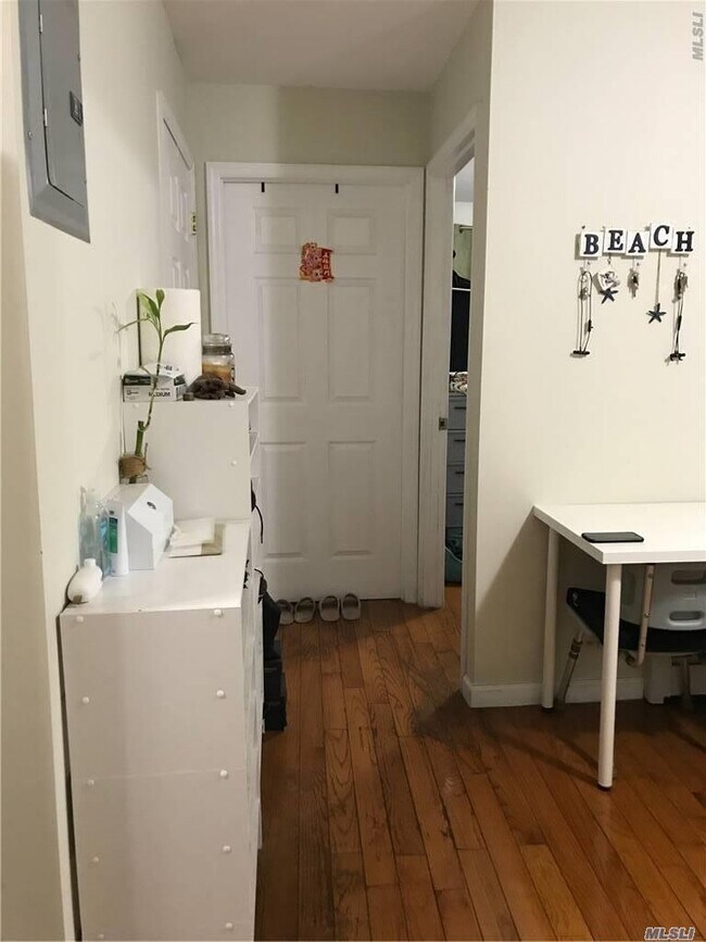 Foto del edificio - 35-06 Leavitt St