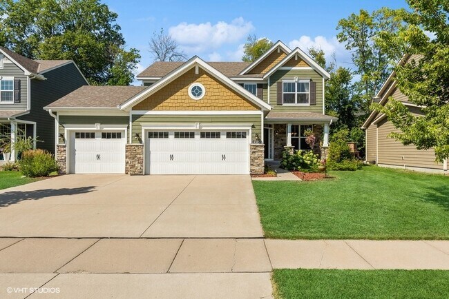 Foto del edificio - 4505 Yellowstone Ln N