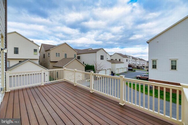 Foto del edificio - 22559 Clarksburg Rd