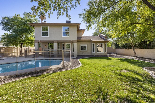 Building Photo - 4640 E Le Marche Ave