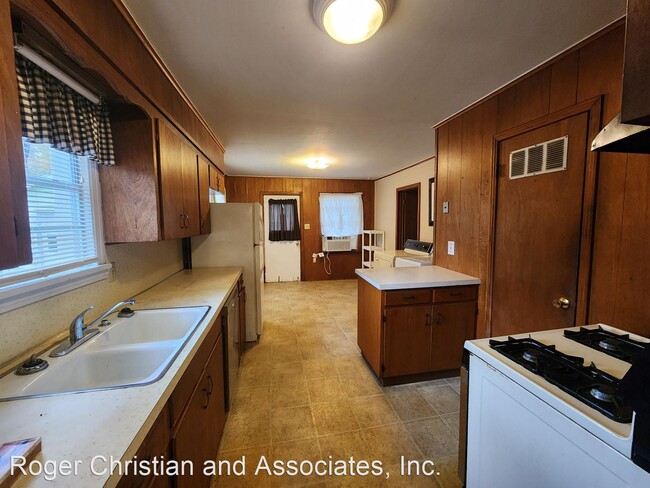 Foto del edificio - 3 br, 1 bath House - 2630 Mimosa Avenue