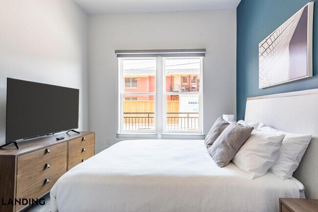 Foto del edificio - 3706 Goodwin Ave