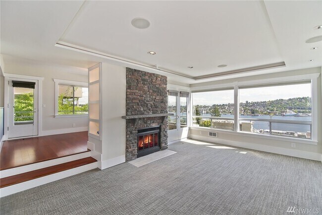 Living room1 - 1740 Aurora Ave N