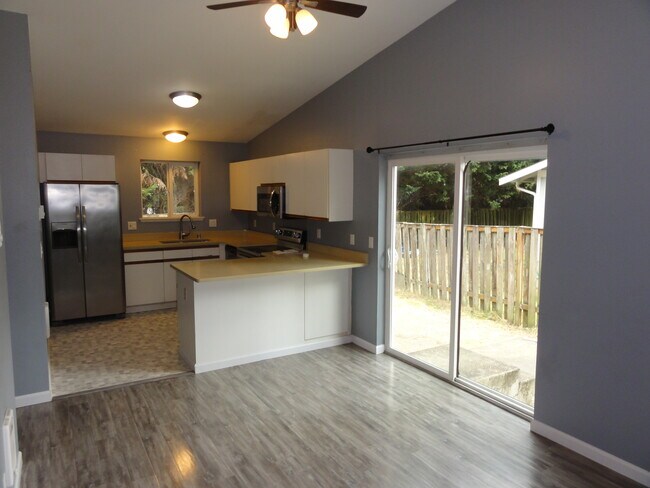 Foto del edificio - 9707 11th Avenue Ct E