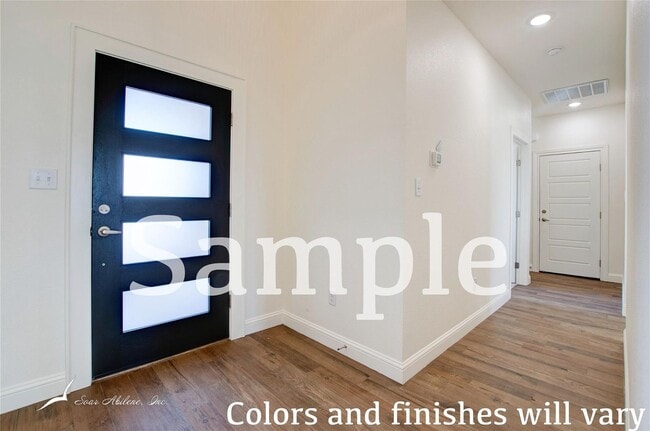 Building Photo - Stunning 4-bedroom, 2-bathroom home