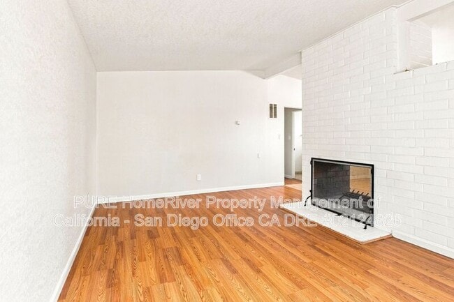 Building Photo - 1066 Cuyamaca Ave