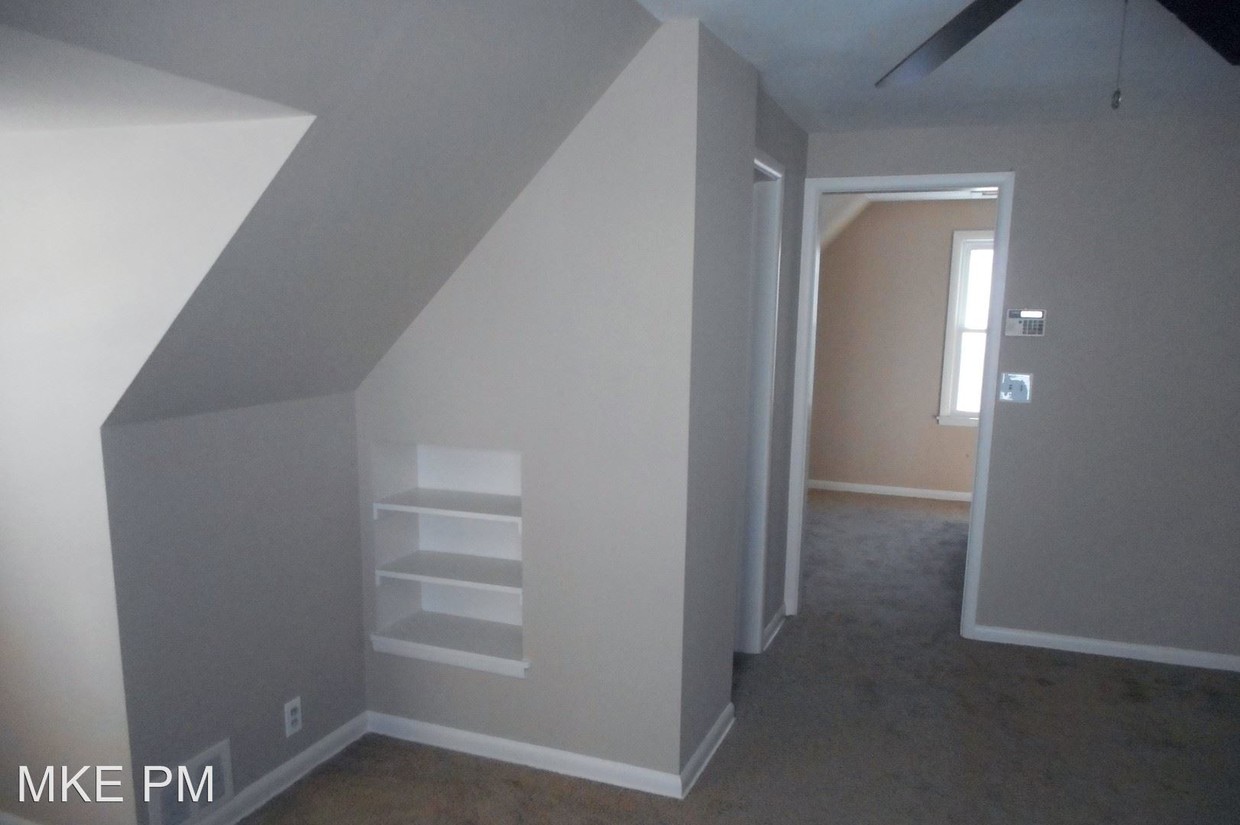 Primary Photo - 3909 N 70th St