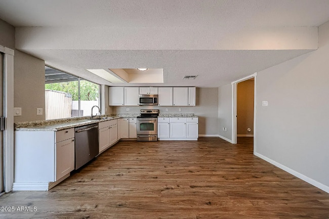 Photo - 3016 W Libby St House