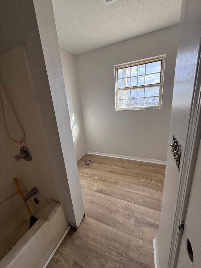 Foto del edificio - 517 Joel St