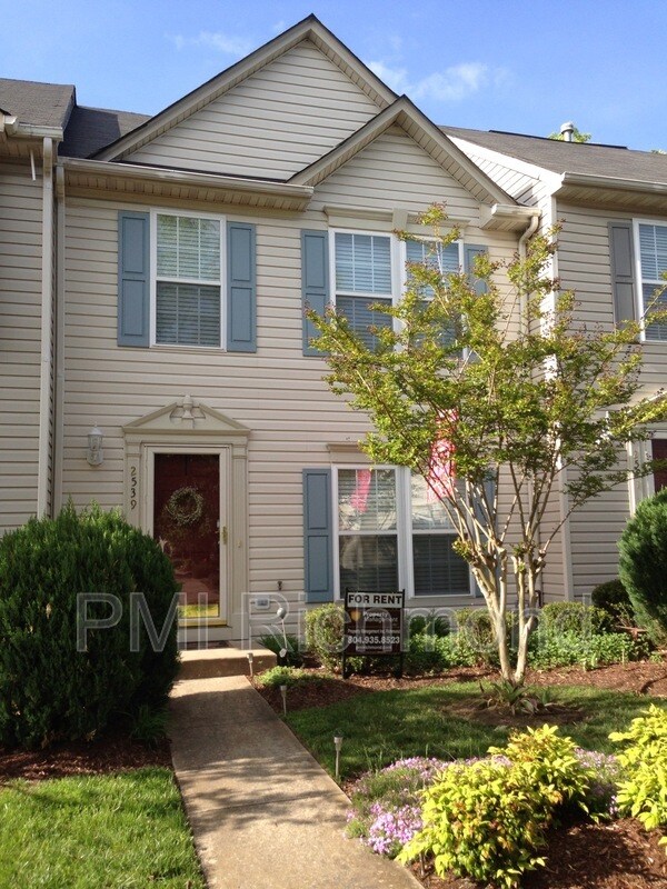 Foto del edificio - 2539 Mountain Ash Cir