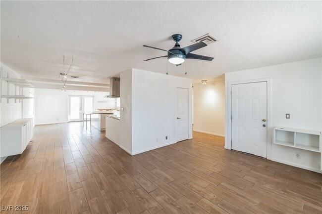 Foto del edificio - 4312 San Angelo Ave