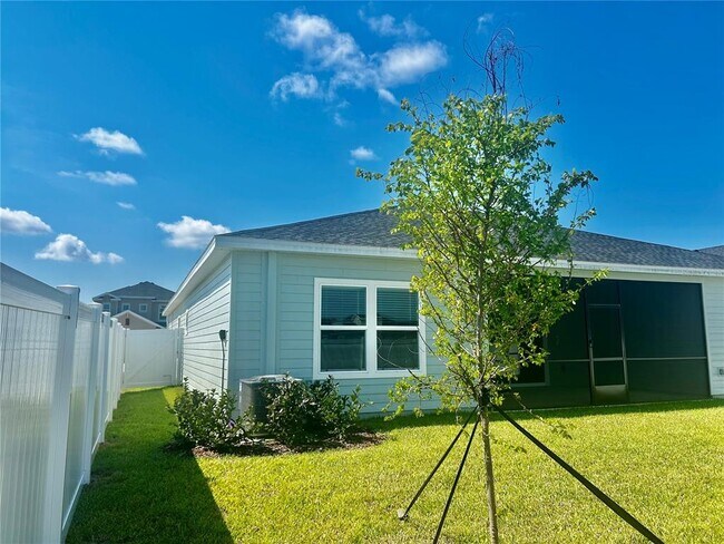 Building Photo - 6915 SW 89th Ln