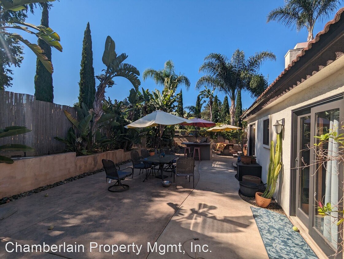 Foto principal - 3 br, 2 bath House - 797 Crestview Ct