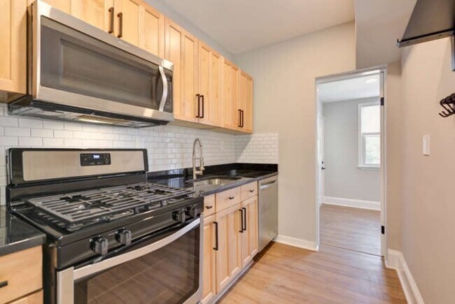 Building Photo - 1203 Euclid St NW