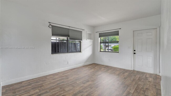 Building Photo - 6408 Grant Ct
