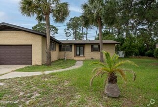 Building Photo - 105 Greenwood Dr