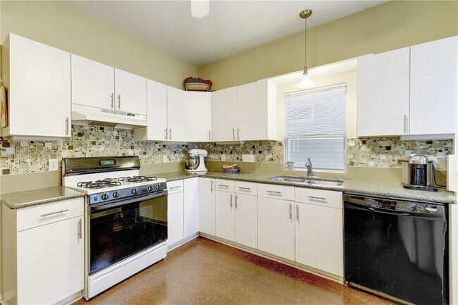 Foto del edificio - 604 Fletcher St
