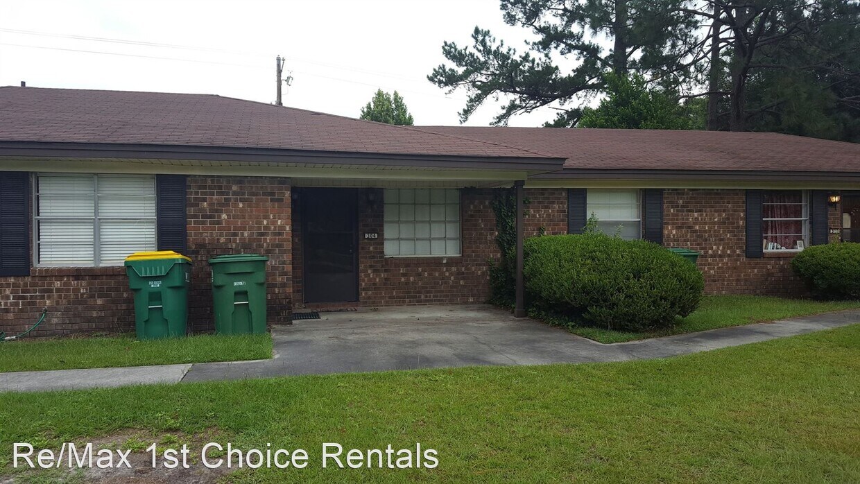 Primary Photo - 2 br, 1 bath House - 304 W Fifth Street