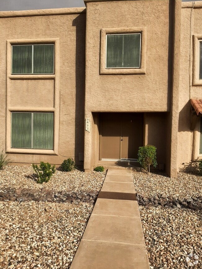 Building Photo - 5907 N 83rd St