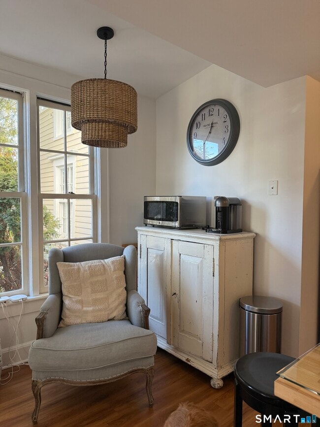 Foto del edificio - 174 Post Rd W