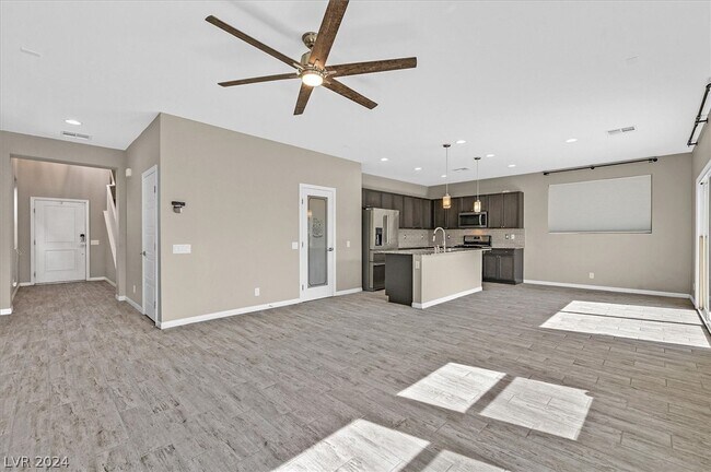 Building Photo - 6249 Echo Mountain St