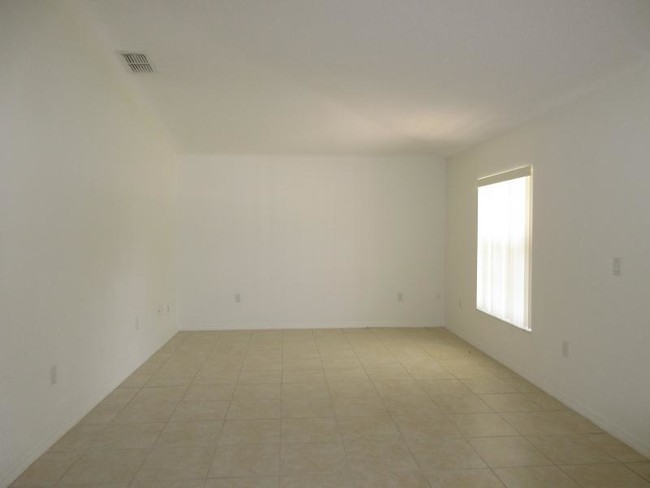 Building Photo - 3448 Montano Ave