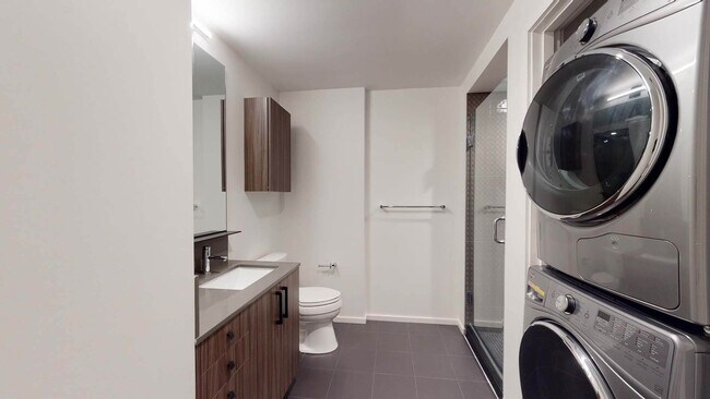 Interior Photo - 345 Harrison